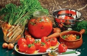 Томаты, фаршированные овощами, в томатном соусе